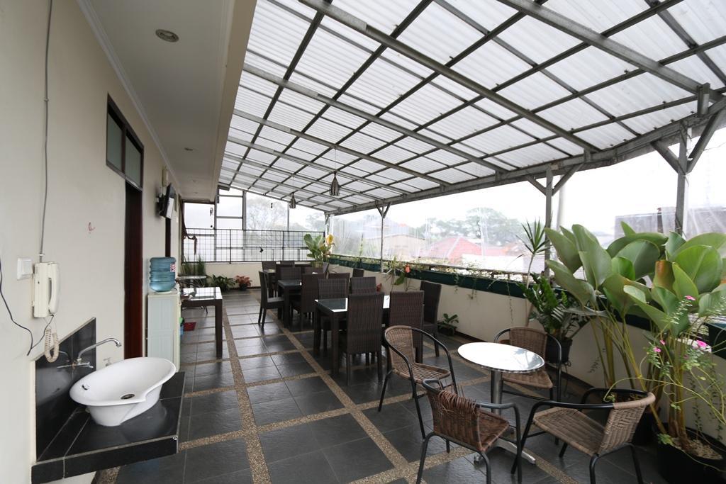 Bantal Guling Alun Alun Bandung Exterior foto
