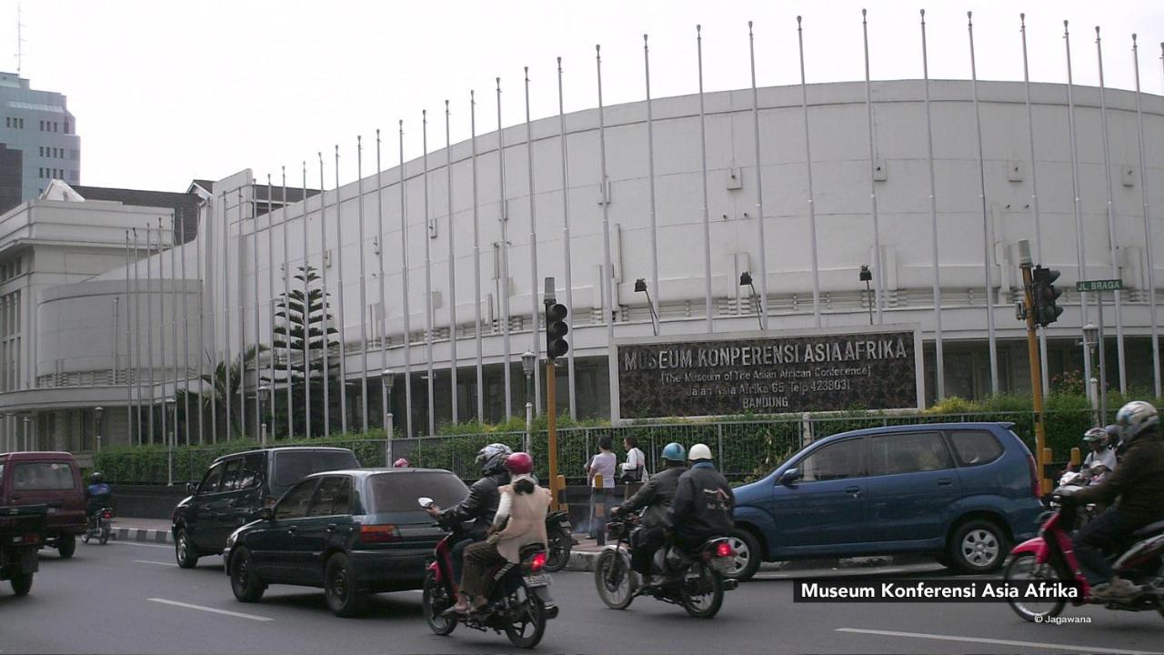 Bantal Guling Alun Alun Bandung Exterior foto