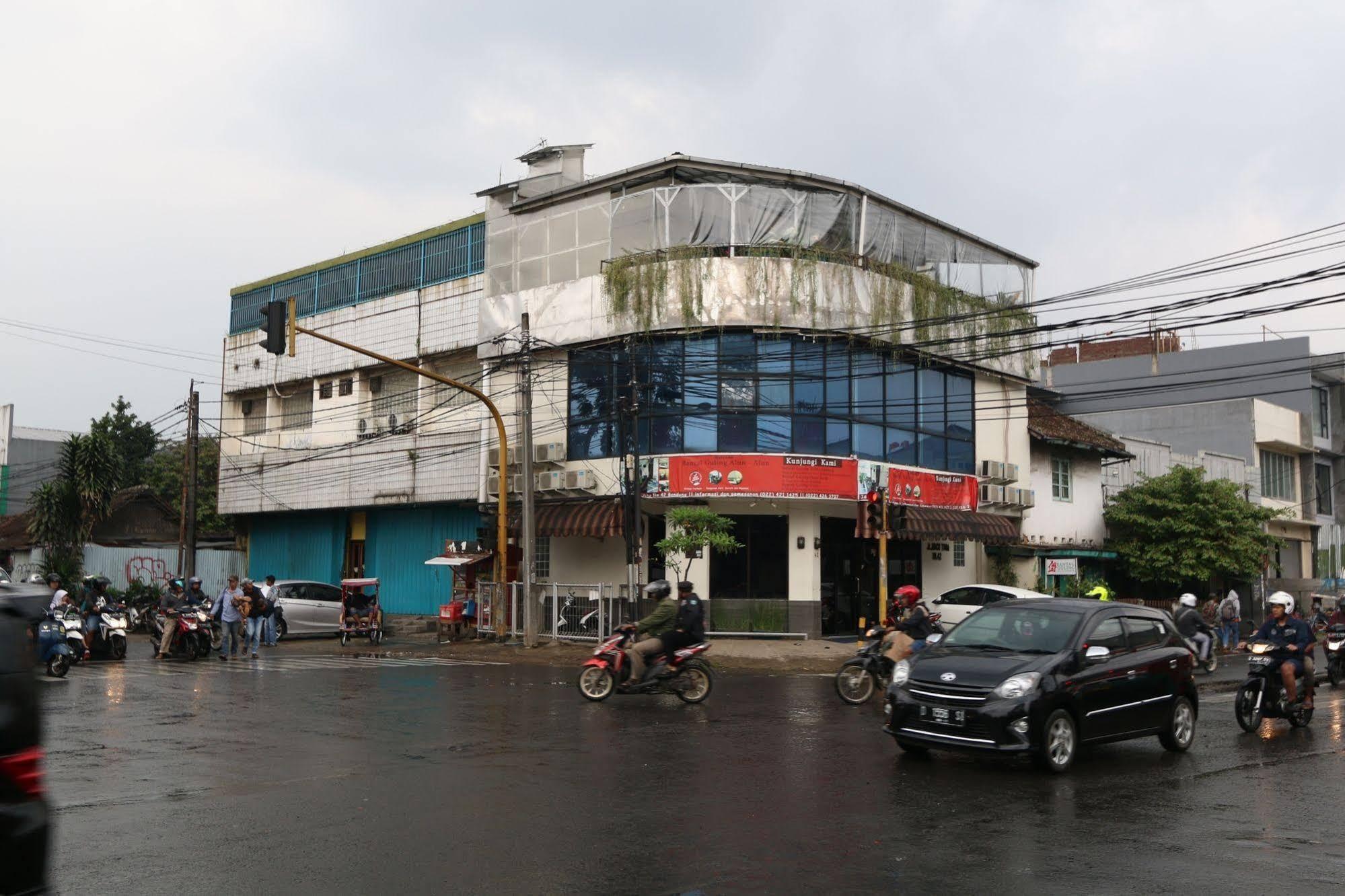 Bantal Guling Alun Alun Bandung Exterior foto