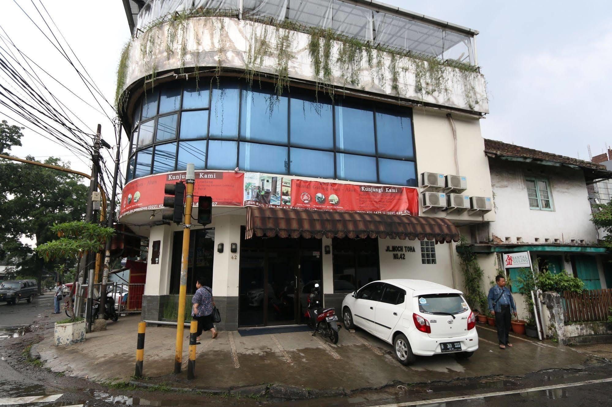 Bantal Guling Alun Alun Bandung Exterior foto