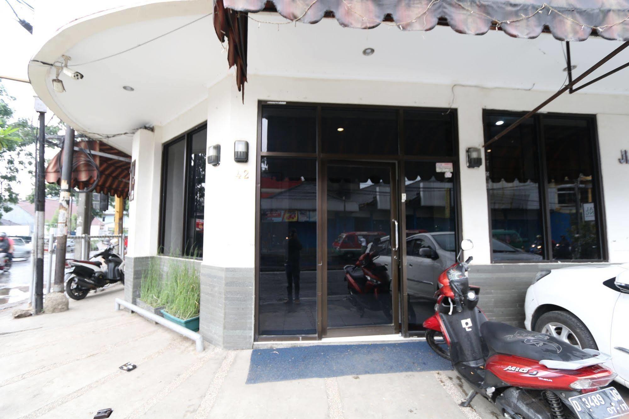 Bantal Guling Alun Alun Bandung Exterior foto