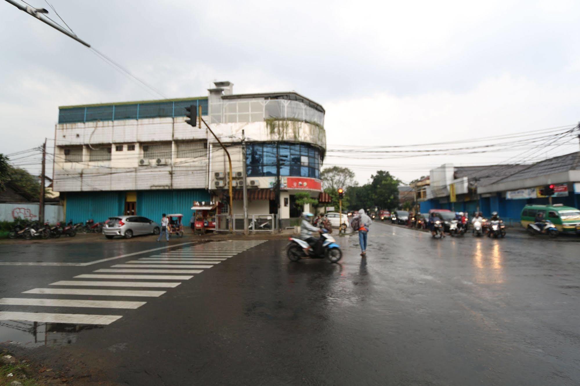 Bantal Guling Alun Alun Bandung Exterior foto